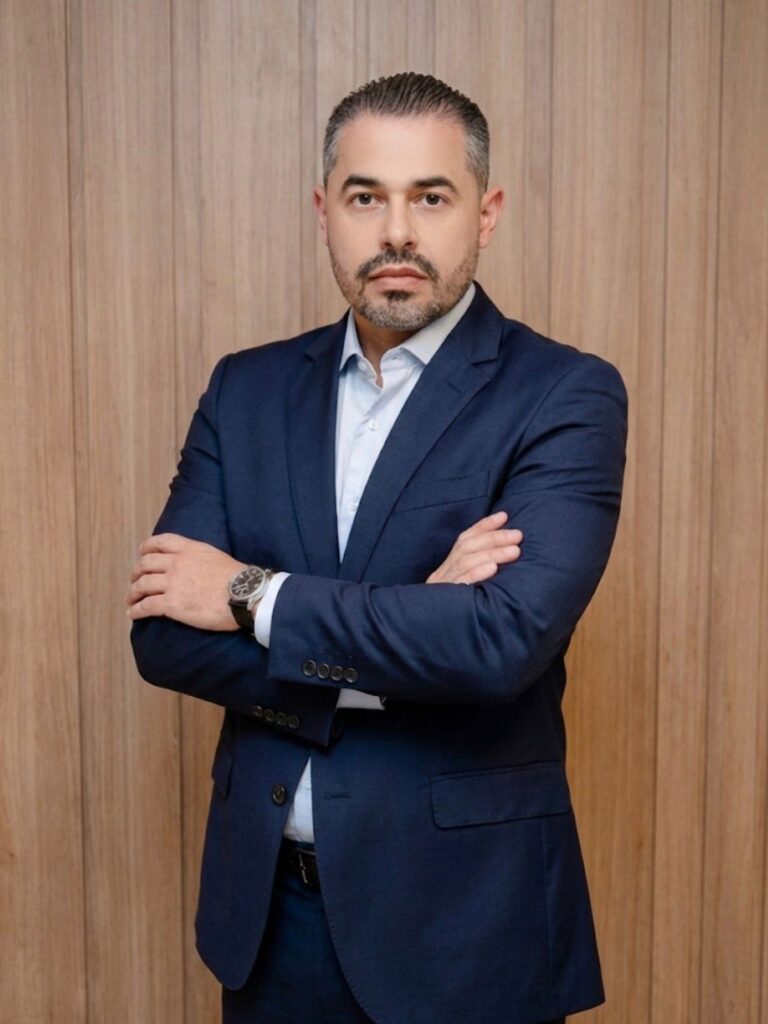 Dr Antonio Carlos , especialista em Cirurgia Oncológica